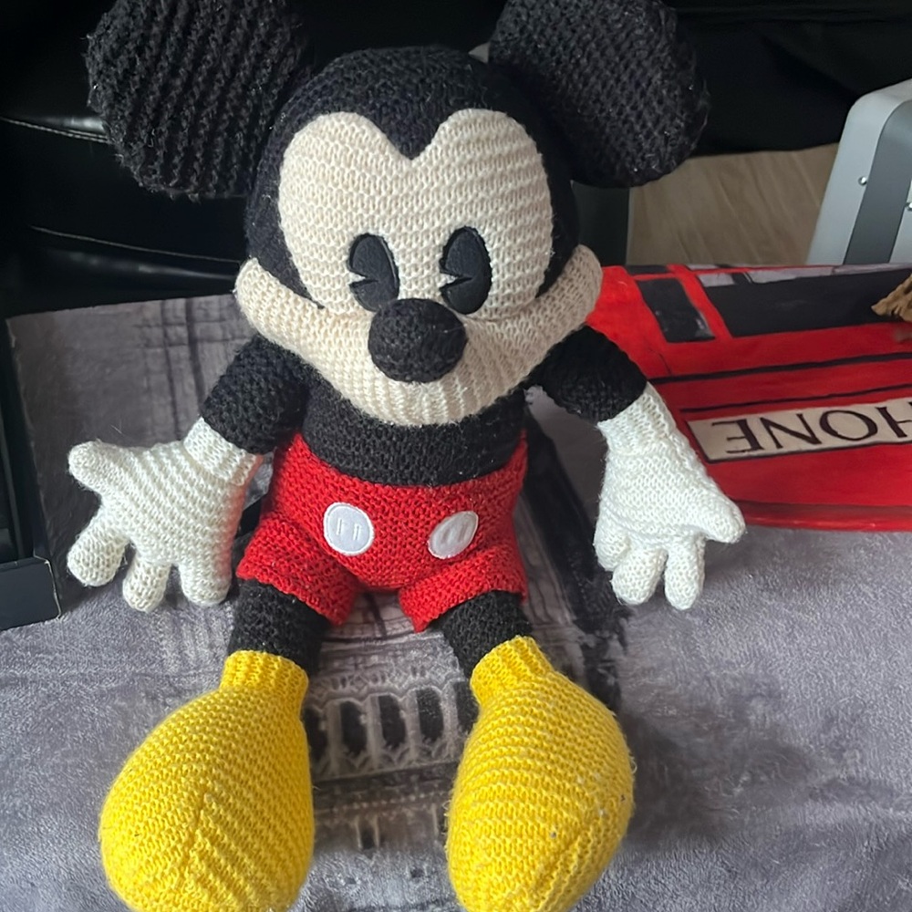 Knitted Disney Mickey Mouse